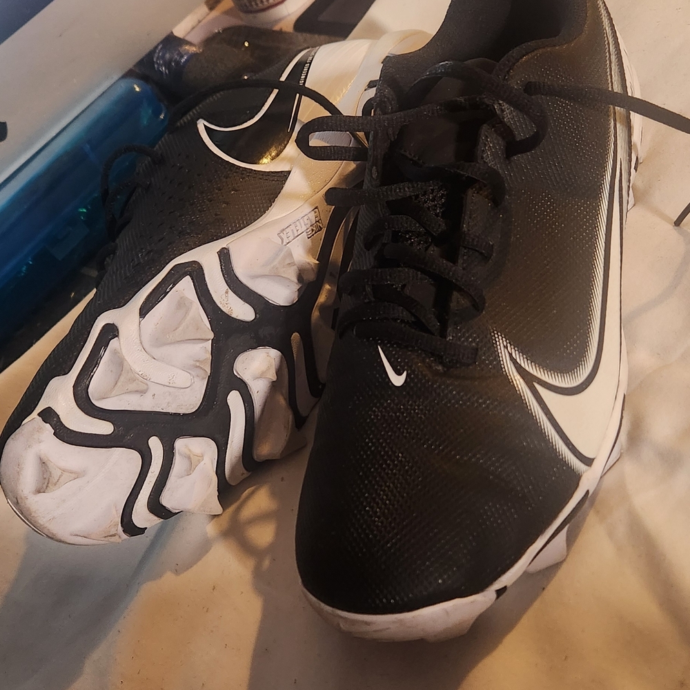 Nike Black and White Men's Shoes